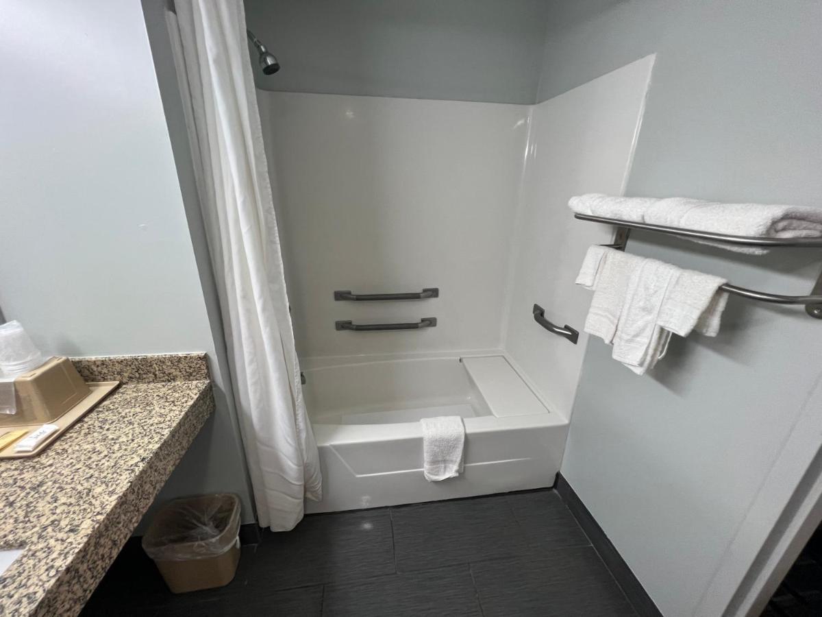 Executive Inn Pelham Kültér fotó